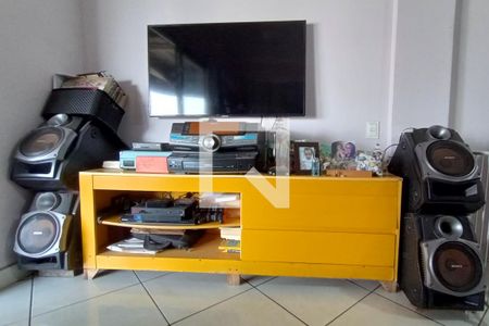 Sala casa 1 de casa à venda com 8 quartos, 300m² em Vila Paranagua, São Paulo