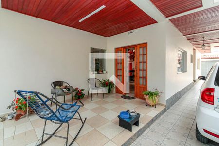 Casa à venda com 330m², 5 quartos e 7 vagasQuintal