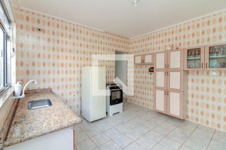 Casa à venda com 330m², 5 quartos e 7 vagasCozinha 2