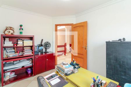 Casa à venda com 330m², 5 quartos e 7 vagasEscritório