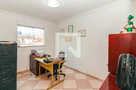 Casa à venda com 330m², 5 quartos e 7 vagasEscritório