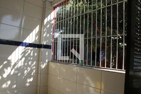 varanda de casa para alugar com 2 quartos, 53m² em Jardim São Sebastião, São Paulo