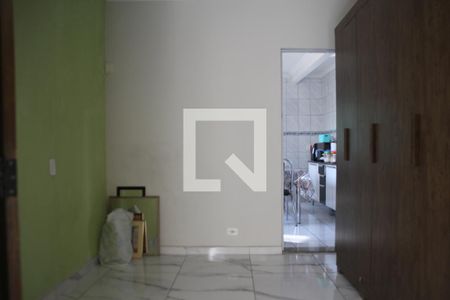Quarto 1 de casa para alugar com 2 quartos, 53m² em Jardim São Sebastião, São Paulo