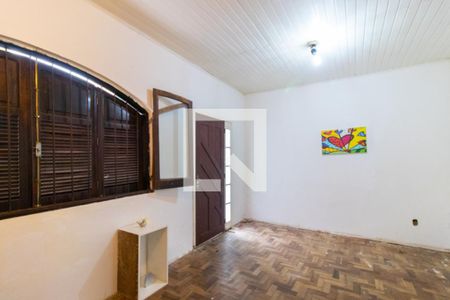 Sala de casa à venda com 3 quartos, 230m² em Teresópolis, Porto Alegre