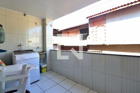 Casa à venda com 192m², 3 quartos e 1 vagaÁrea de Serviço