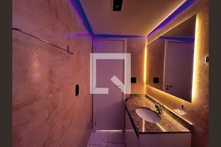 Apartamento para alugar com 240m², 2 quartos e 2 vagasBanheiro Social