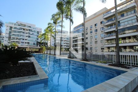 Apartamento para alugar com 240m², 2 quartos e 2 vagasÁrea Comum - Piscina