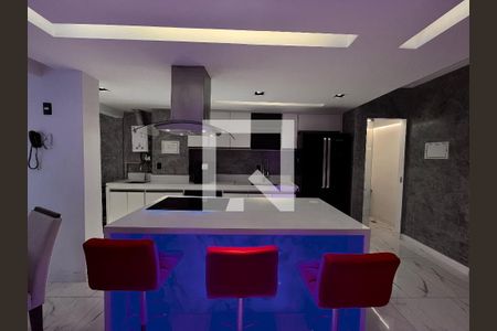 Apartamento para alugar com 240m², 2 quartos e 2 vagasSala/Cozinha