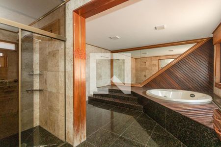 Casa para alugar com 1080m², 7 quartos e 8 vagas Casa para alugar com 1080m², 7 quartos e 8 vagasSuite