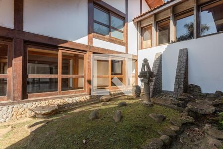 Casa para alugar com 1080m², 7 quartos e 8 vagas Casa para alugar com 1080m², 7 quartos e 8 vagasÁrea Externa