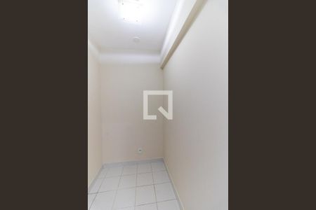 Apartamento à venda com 103m², 4 quartos e 2 vagas Apartamento à venda com 103m², 4 quartos e 2 vagasQuarto de Serviço