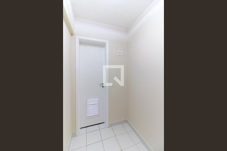 Apartamento à venda com 103m², 4 quartos e 2 vagas Apartamento à venda com 103m², 4 quartos e 2 vagasQuarto de Serviço