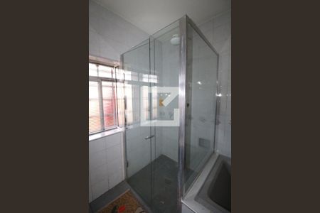 Casa à venda com 260m², 3 quartos e 2 vagasBanheiro da Suíte