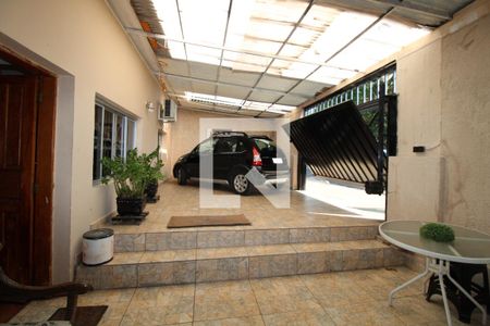 Casa à venda com 260m², 3 quartos e 2 vagasGaragem