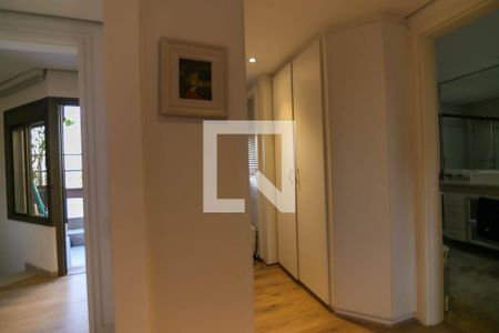 Apartamento à venda com 400m², 4 quartos e 4 vagas Apartamento à venda com 400m², 4 quartos e 4 vagasSuíte 3