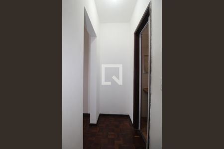 Corredor de apartamento à venda com 1 quarto, 50m² em Bosque, Campinas