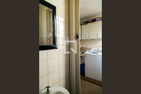 Casa à venda com 130m², 4 quartos e 1 vagaBanheiro de Serviço