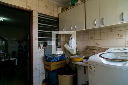 Casa à venda com 130m², 4 quartos e 1 vagaÁrea de Serviço