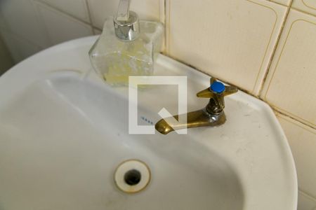 Casa à venda com 130m², 4 quartos e 1 vagaBanheiro de Serviço - Torneira