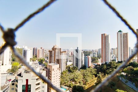 Apartamento para alugar com 211m², 3 quartos e 3 vagasVista da Suíte 2