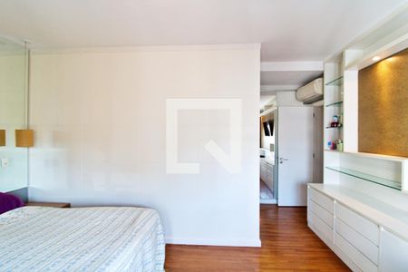 Apartamento para alugar com 211m², 3 quartos e 3 vagasSuíte 1