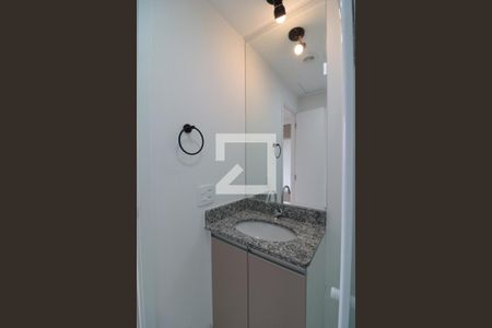 Banheiro de kitnet/studio para alugar com 1 quarto, 20m² em Jardim Brasília (zona Norte), São Paulo