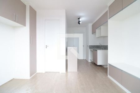 Cozinha e Quarto  de kitnet/studio para alugar com 1 quarto, 20m² em Jardim Brasília (zona Norte), São Paulo