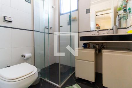 Apartamento à venda com 130m², 3 quartos e 3 vagasBanheiro da Suíte 2