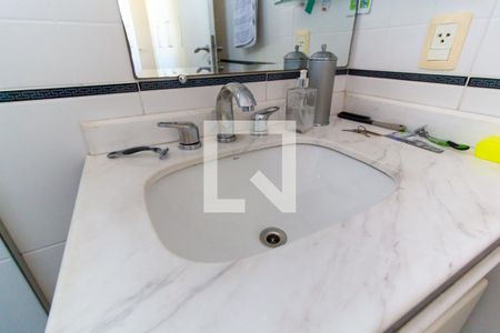 Apartamento à venda com 130m², 3 quartos e 3 vagasBanheiro da Suíte 2