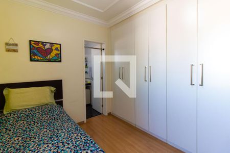 Apartamento à venda com 130m², 3 quartos e 3 vagasSuíte 2