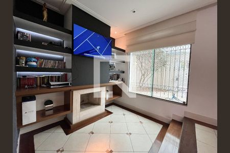 Sala de casa à venda com 3 quartos, 254m² em Planalto Paulista, São Paulo