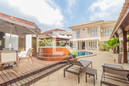 Casa de condomínio à venda com 600m², 6 quartos e 2 vagasÁrea Externa