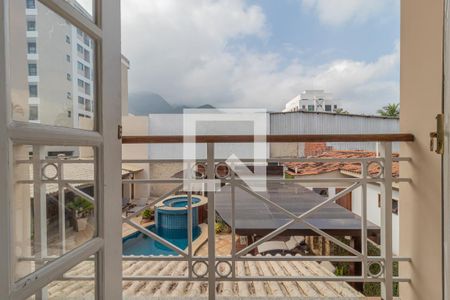 Casa de condomínio à venda com 600m², 6 quartos e 2 vagasVaranda