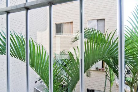 Vista de apartamento para alugar com 2 quartos, 55m² em Vila Iório, São Paulo