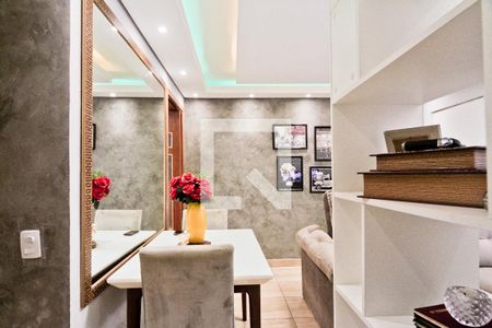 Sala de apartamento para alugar com 2 quartos, 55m² em Vila Iório, São Paulo