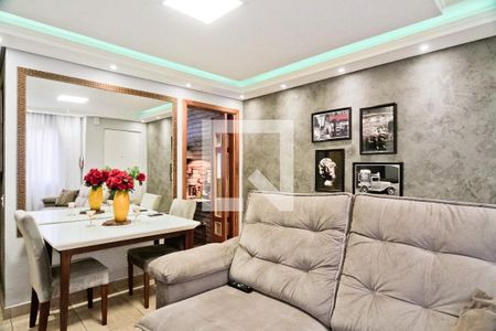 Sala de apartamento para alugar com 2 quartos, 55m² em Vila Iório, São Paulo