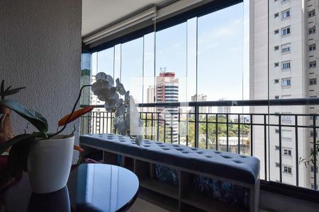 Apartamento para alugar com 70m², 2 quartos e 1 vagaVaranda