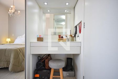 Apartamento para alugar com 70m², 2 quartos e 1 vagaDetalhe da suíte