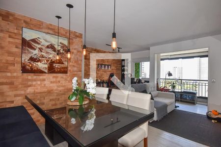 Apartamento para alugar com 70m², 2 quartos e 1 vagaSala