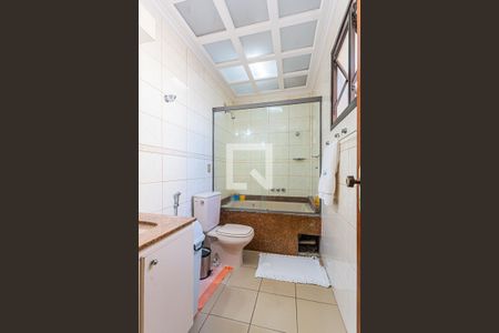 Apartamento à venda com 110m², 3 quartos e 2 vagasBanheiro da Suite