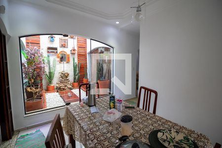 Casa à venda com 600m², 3 quartos e 8 vagas Casa à venda com 600m², 3 quartos e 8 vagasSala de Jantar