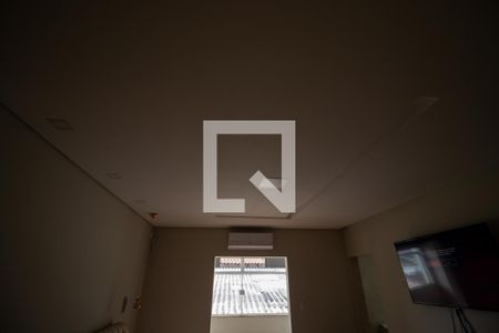 Casa à venda com 600m², 3 quartos e 8 vagas Casa à venda com 600m², 3 quartos e 8 vagasDetalhe