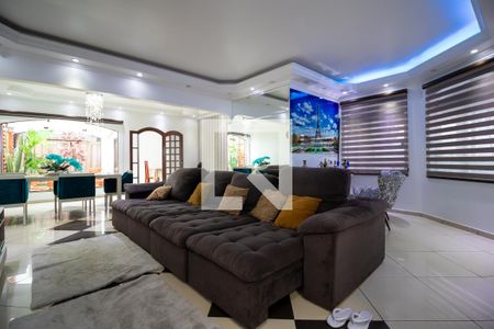 Sala de casa para alugar com 3 quartos, 600m² em Vila Jacuí, São Paulo