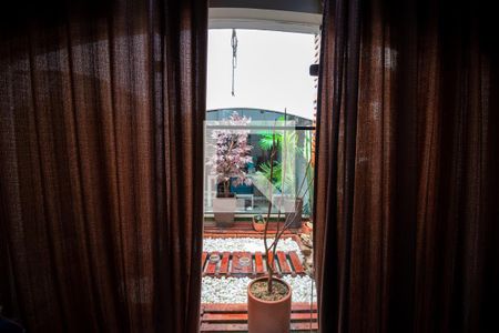 Casa à venda com 600m², 3 quartos e 8 vagas Casa à venda com 600m², 3 quartos e 8 vagasVista