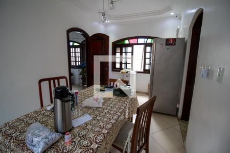 Casa à venda com 600m², 3 quartos e 8 vagas Casa à venda com 600m², 3 quartos e 8 vagasSala de Jantar