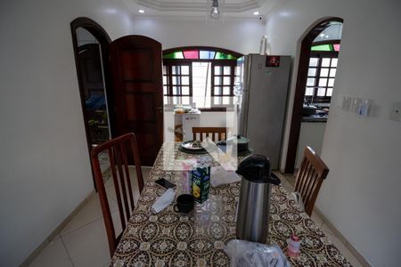 Casa à venda com 600m², 3 quartos e 8 vagas Casa à venda com 600m², 3 quartos e 8 vagasSala de Jantar