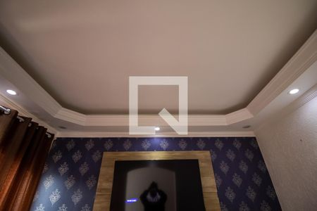 Casa à venda com 600m², 3 quartos e 8 vagas Casa à venda com 600m², 3 quartos e 8 vagasSala de TV