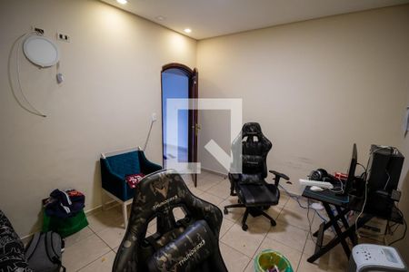 Casa à venda com 600m², 3 quartos e 8 vagas Casa à venda com 600m², 3 quartos e 8 vagasQuarto 3