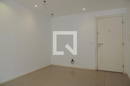 Sala  de apartamento para alugar com 2 quartos, 65m² em Jacarepaguá, Rio de Janeiro
