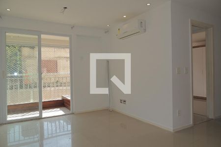 Sala  de apartamento para alugar com 2 quartos, 65m² em Jacarepaguá, Rio de Janeiro
